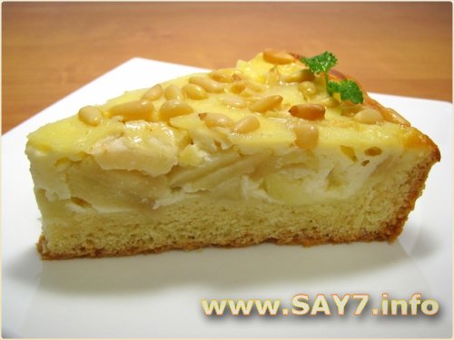 Яблочный пирог с кедровыми орешками